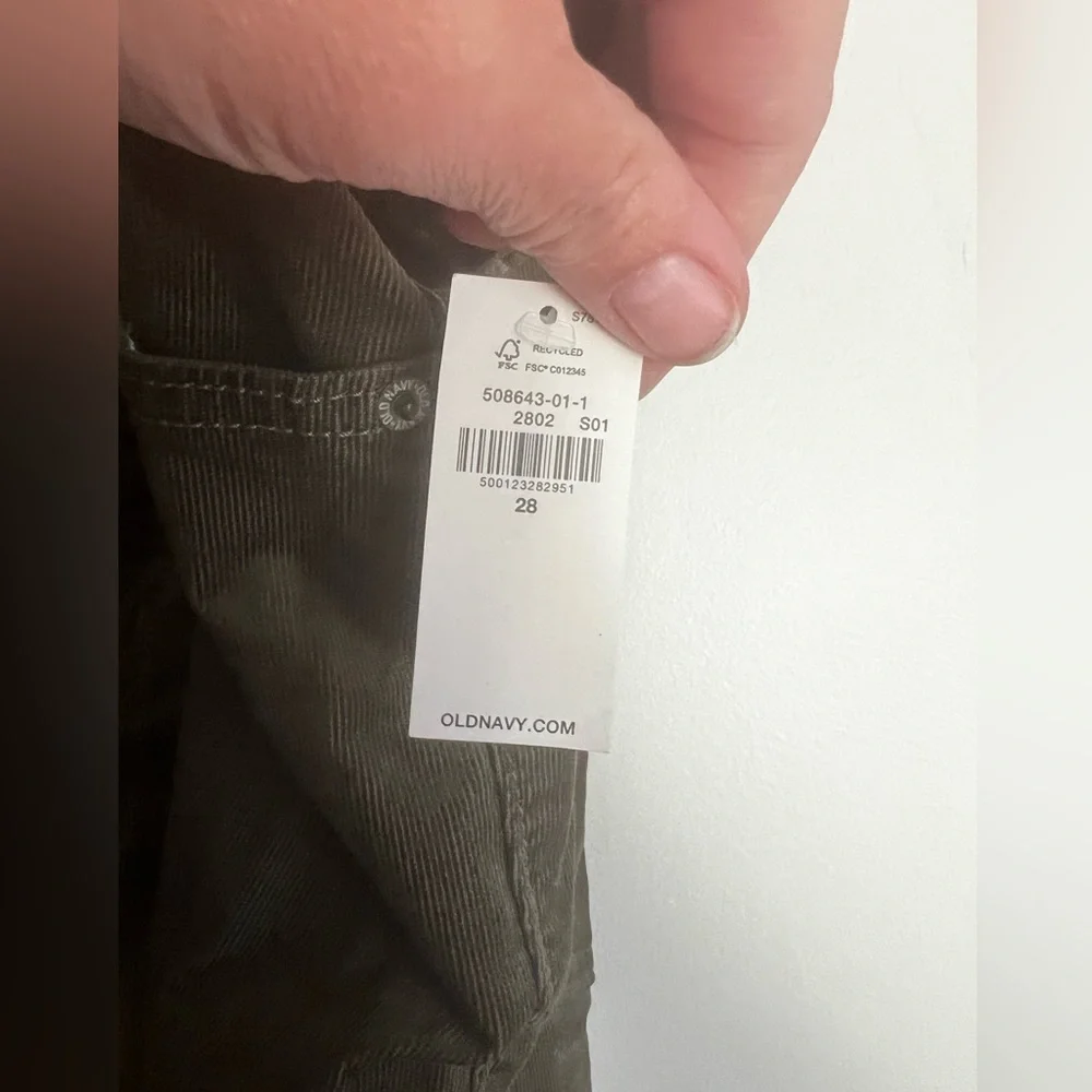 Old Navy High-Waisted OG Straight
Corduroy Ankle Pants Olive Trousers 28W - Picture 12 of 12